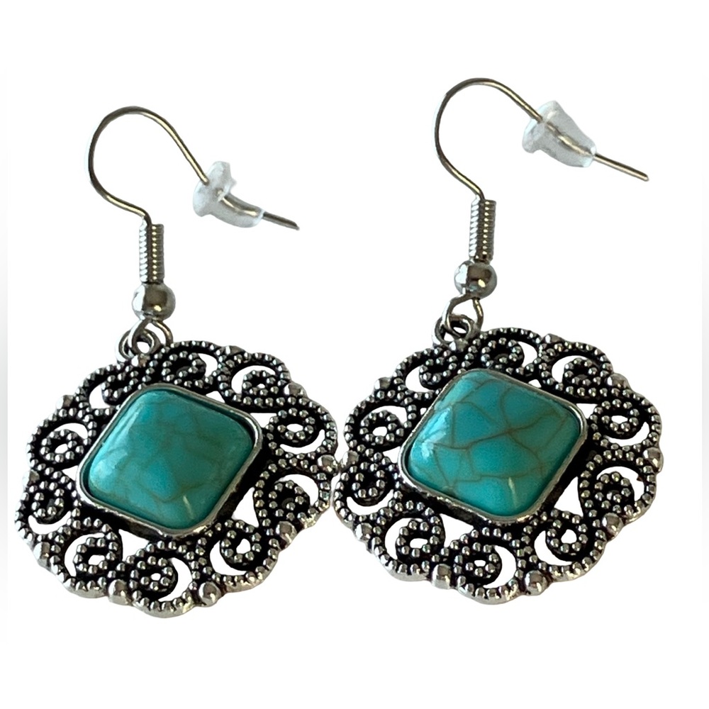 Silver-tone Faux Turquoise Stone Pierced Dangle Drop Boho Women Earrings NWOT